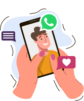 Segurando celular com WhatsApp aberto
